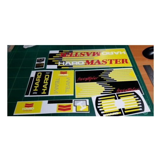 Haro master 88 Bmx Decal (Yellow)