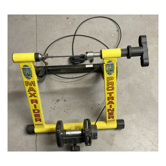 Adjustable Cycling Trainer - Good basic indoor trainer at a great price